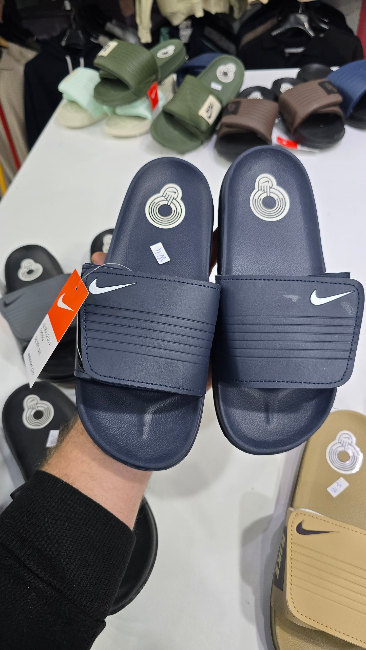 Claquette scratch Nike simple